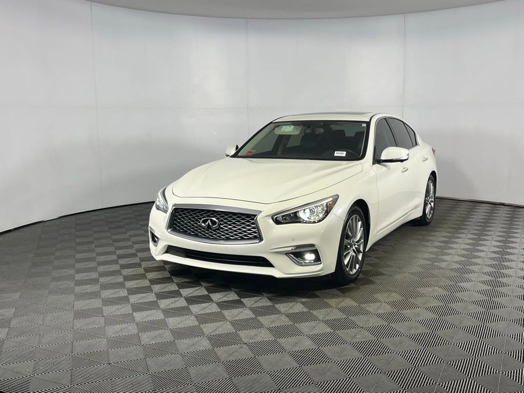Used 2023 INFINITI Q50 Luxe image 4