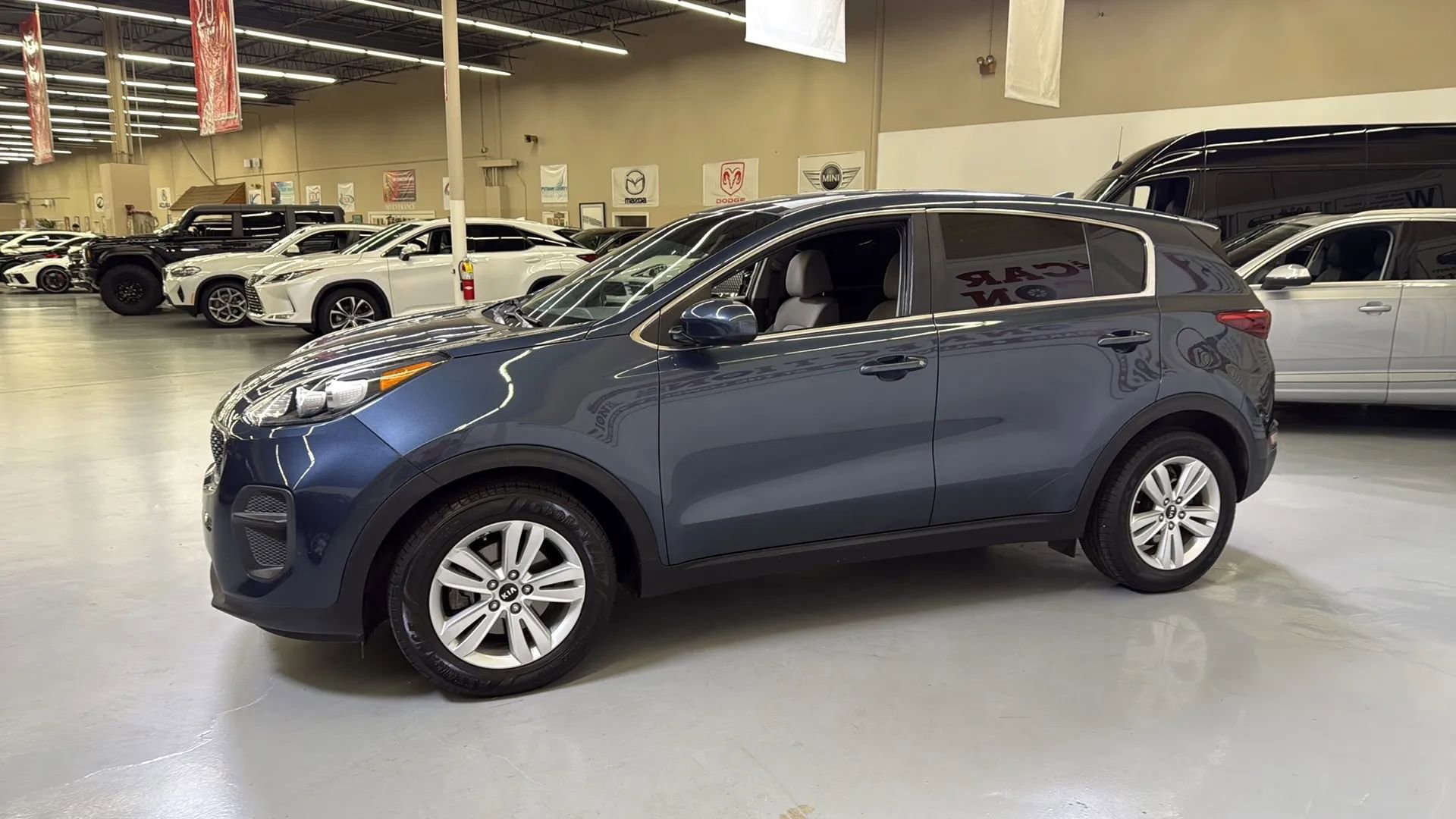 Used 2017 Kia Sportage LX image 5
