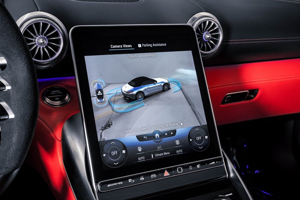 Used 2022 Mercedes-Benz SL 63 AMG 4MATIC image 32