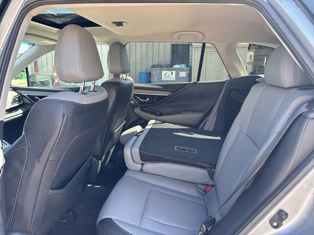 Used 2021 Subaru Outback Limited image 15