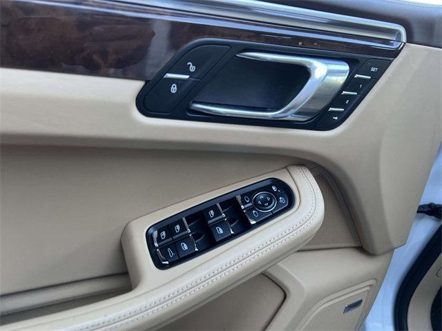Certified 2017 Porsche Macan S image 20