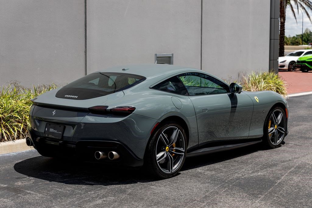 Used 2023 Ferrari Roma RWD image 5