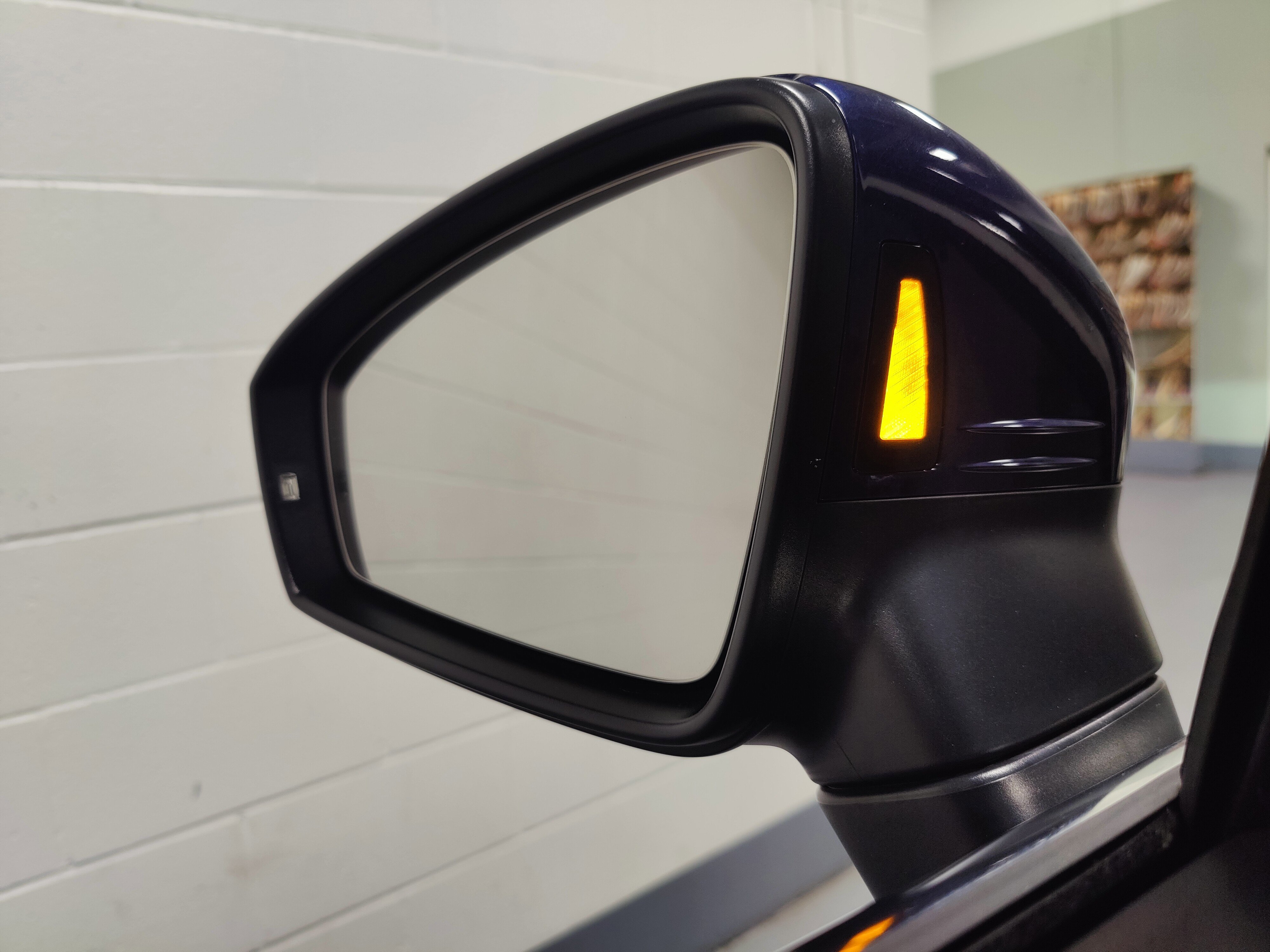 Used 2024 Volkswagen Tiguan SEL R-Line image 12