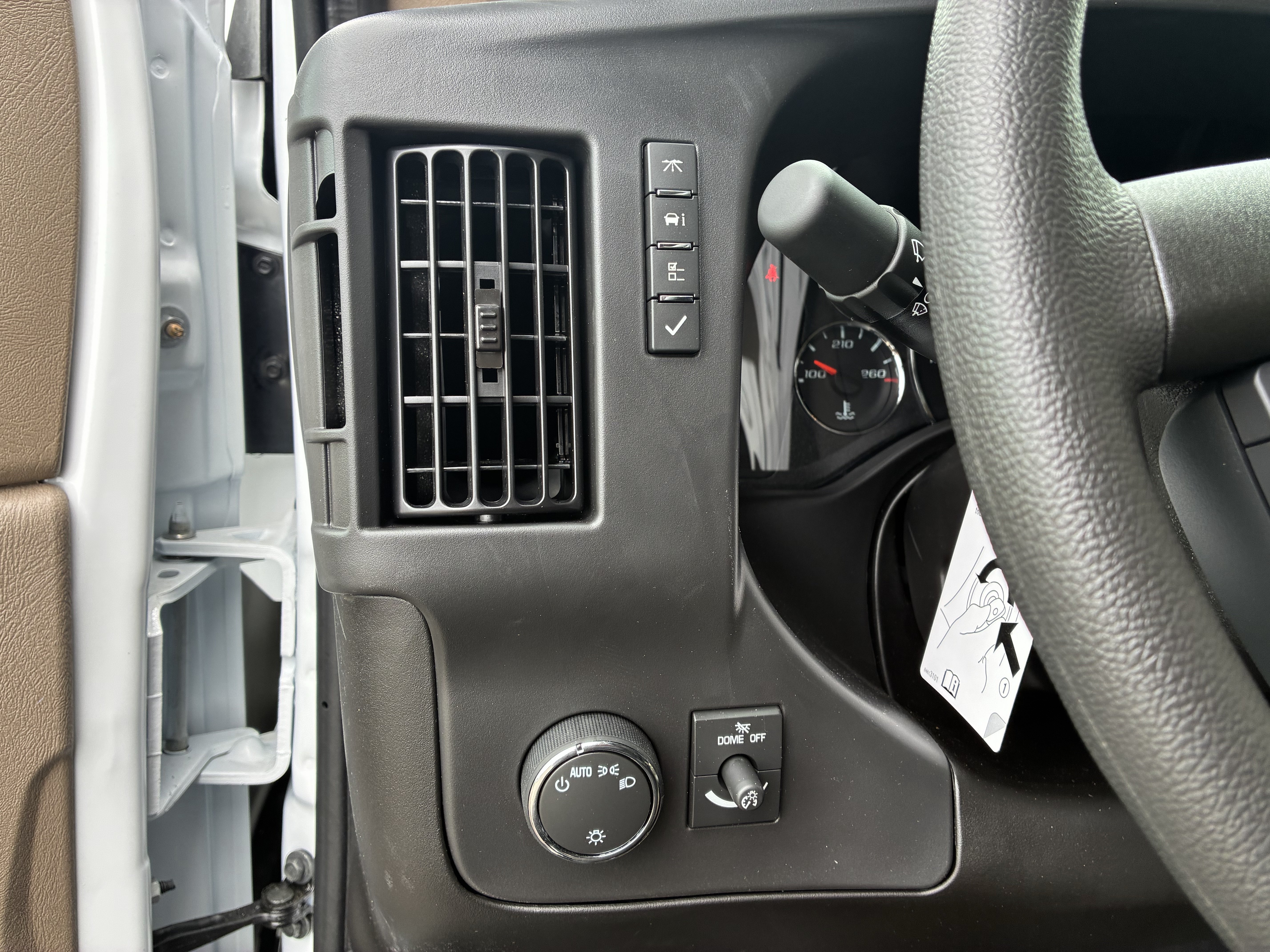 New 2026 Chevrolet Express 2500 w/ Driver Convenience Package RWD image 28