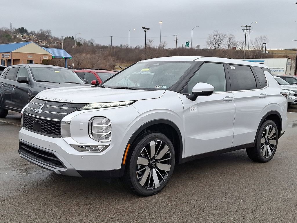 New 2026 Mitsubishi Outlander SE image 2