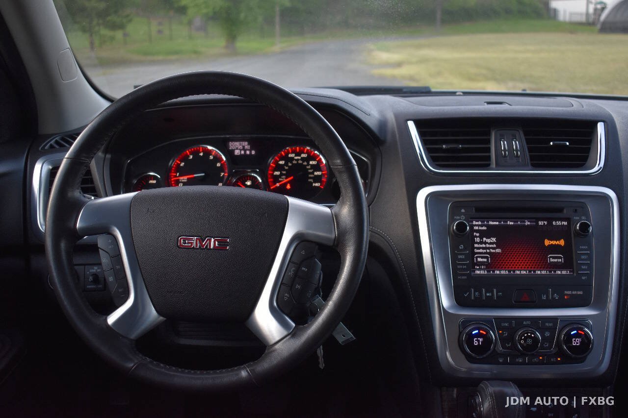 Used 2015 GMC Acadia SLT w/ Technology Package AWD/4WD image 20