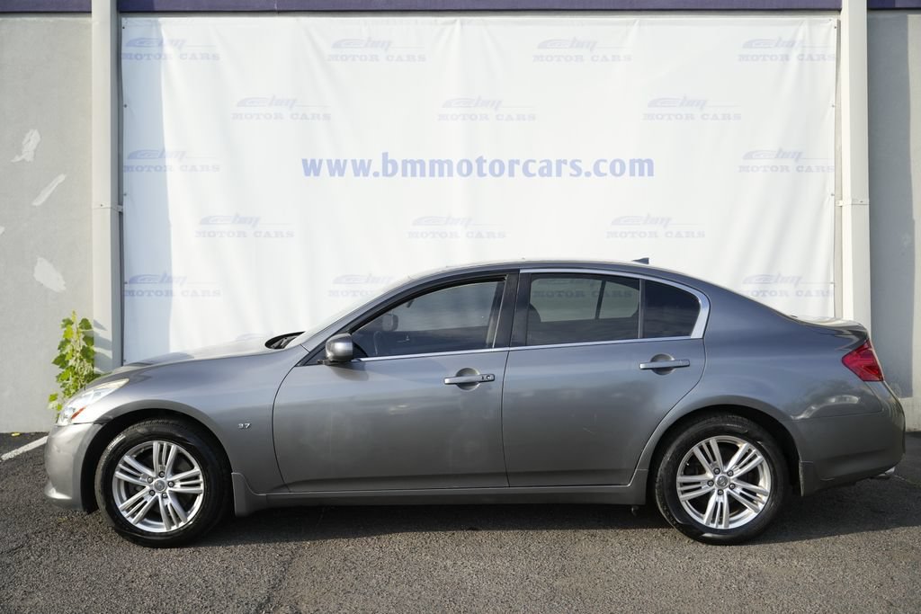 Used 2015 INFINITI Q40 AWD w/ Navigation Package image 8