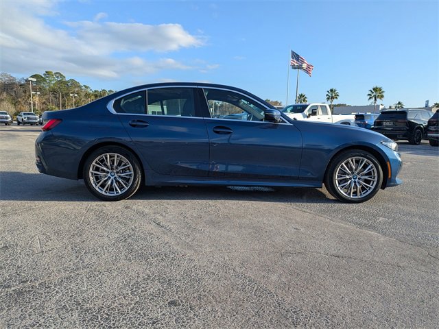 Used 2024 BMW 330e xDrive image 3