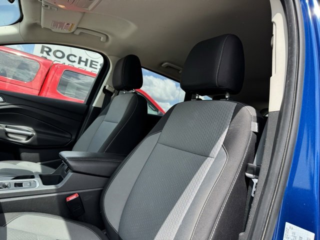 Used 2017 Ford Escape SE w/ Equipment Group 201A image 29