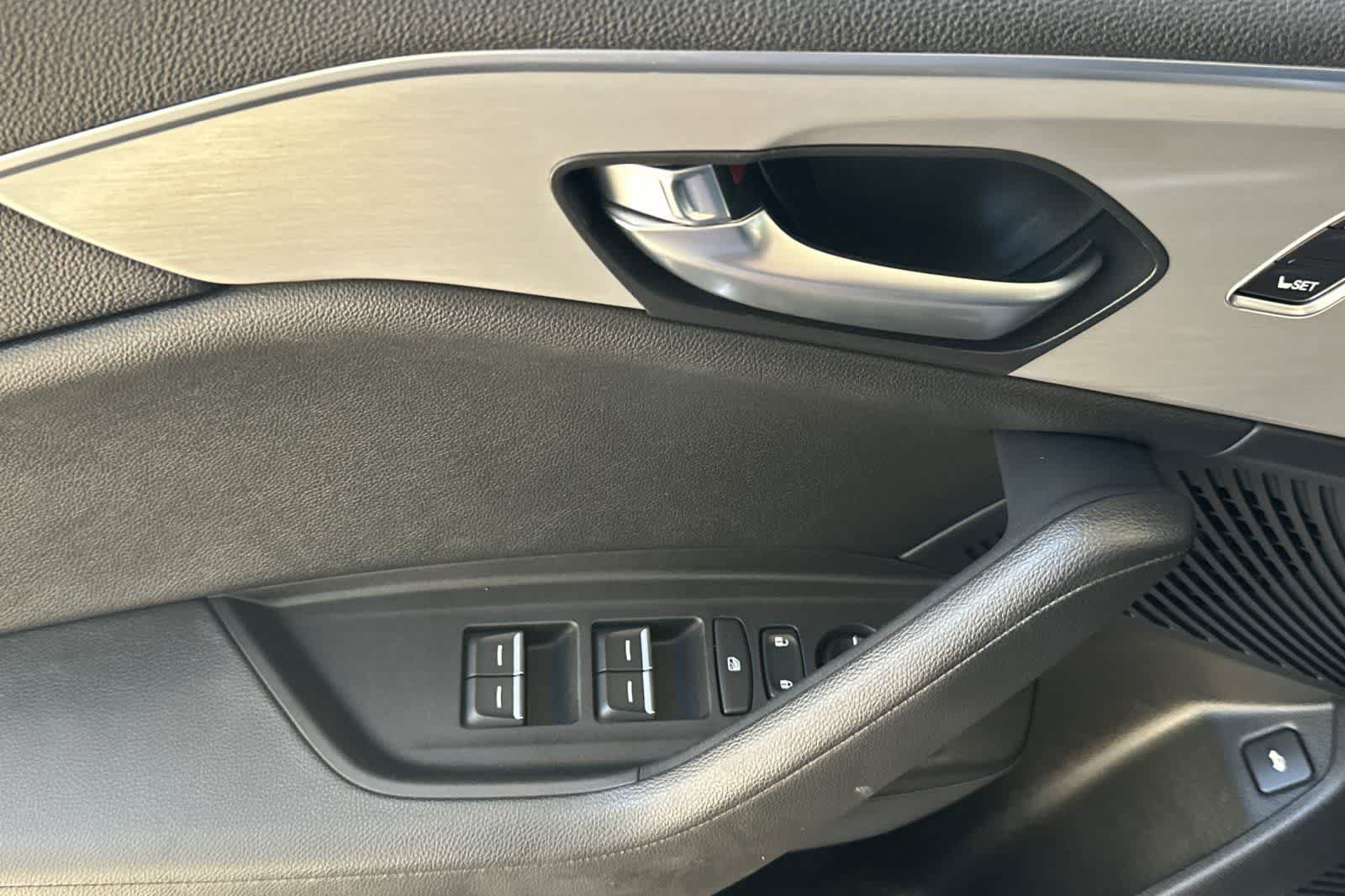 Used 2023 Acura TLX FWD image 13