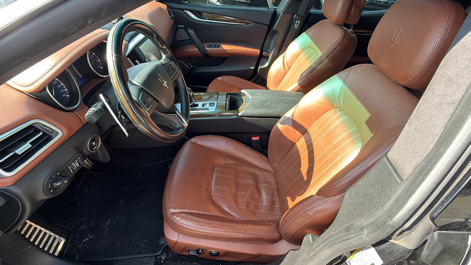 Used 2015 Maserati Ghibli S Q4 AWD/4WD image 16