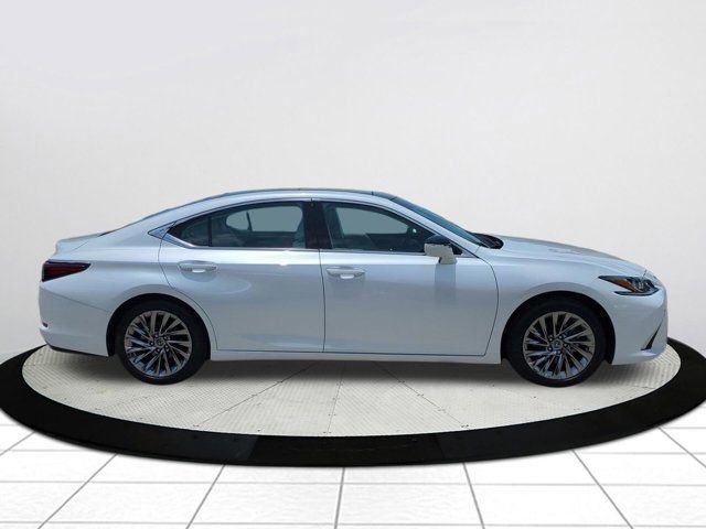 Certified 2024 Lexus ES 350 w/ Technology Package FWD image 3