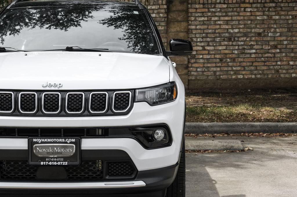 Used 2023 Jeep Compass Limited AWD/4WD image 60