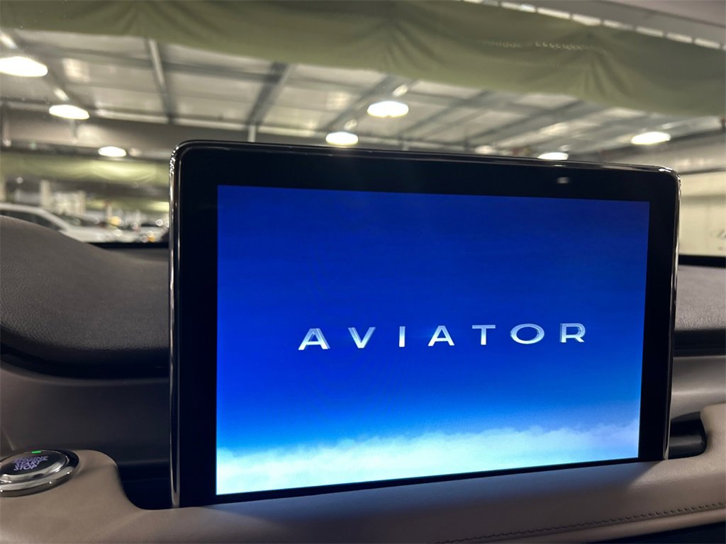 Used 2022 Lincoln Aviator AWD w/ Premium Package image 14