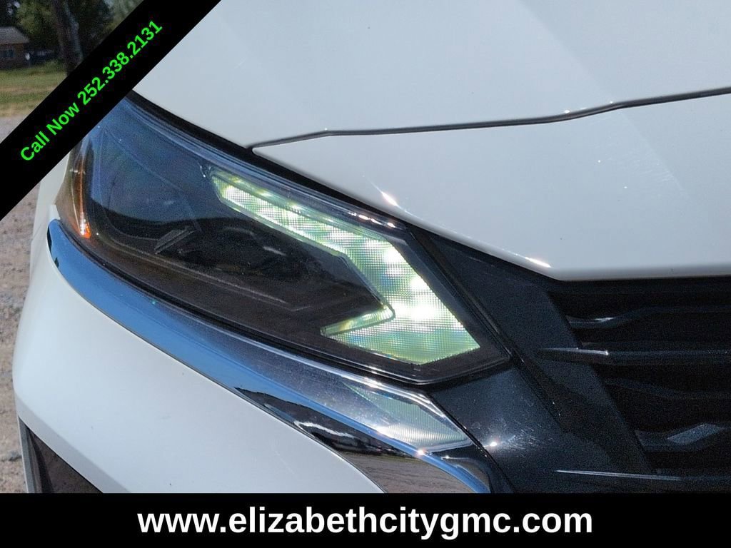Used 2025 Nissan Altima 2.5 SV FWD image 9