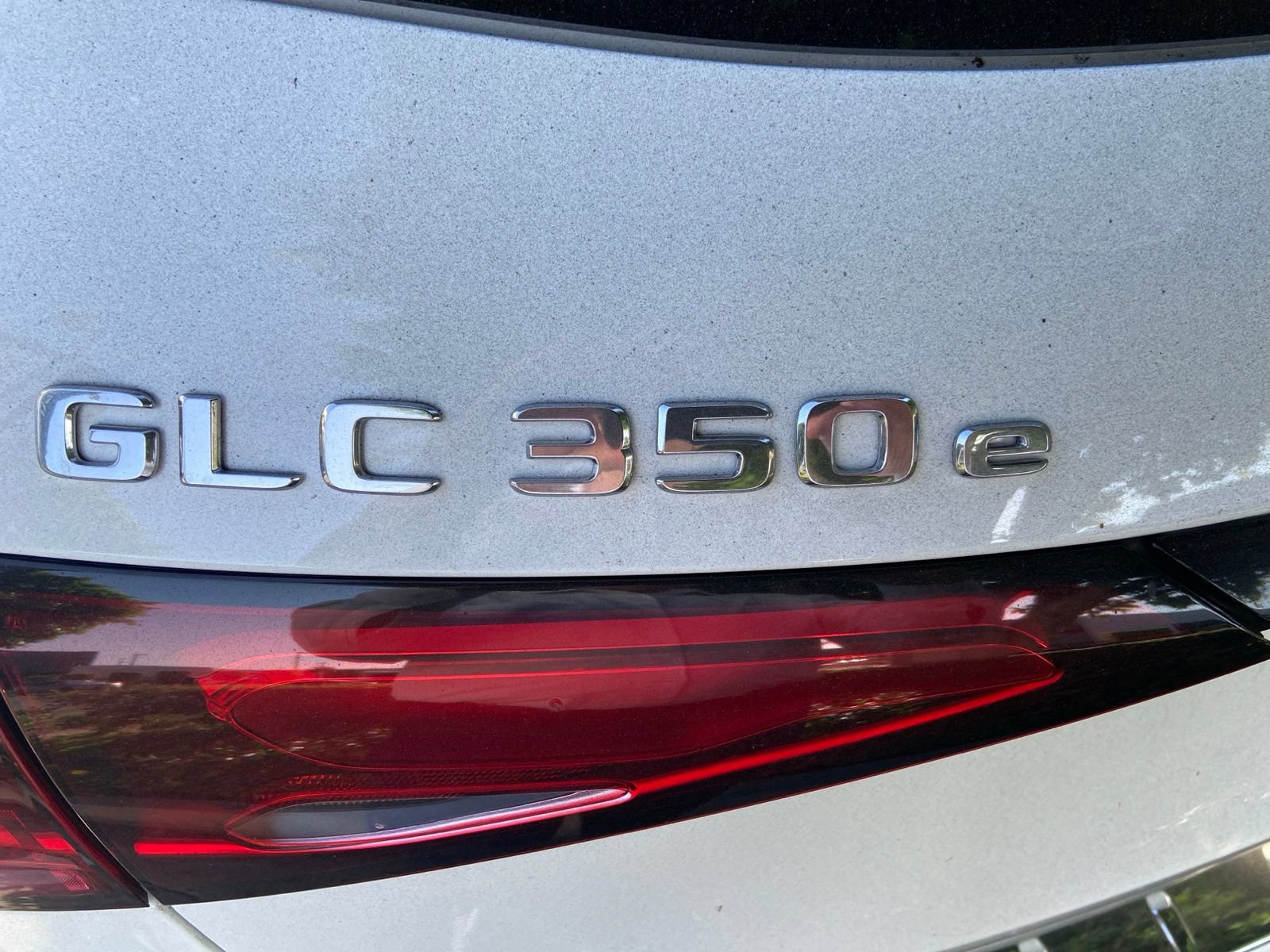 Used 2025 Mercedes-Benz GLC 350e 4MATIC image 3