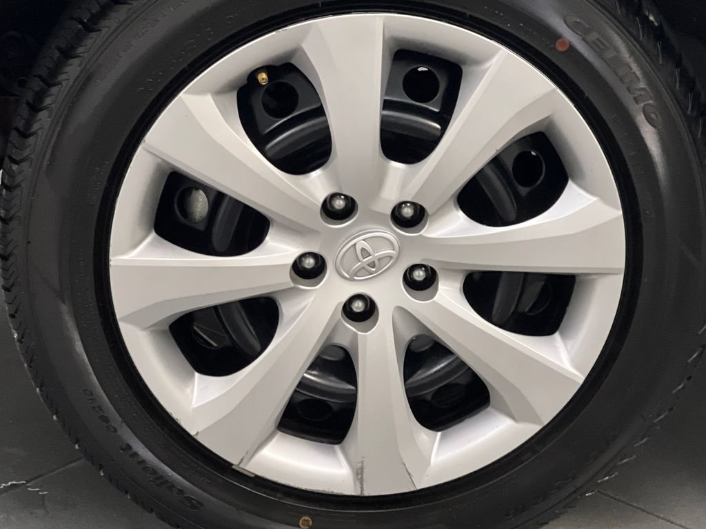 Used 2024 Toyota Corolla LE FWD image 60