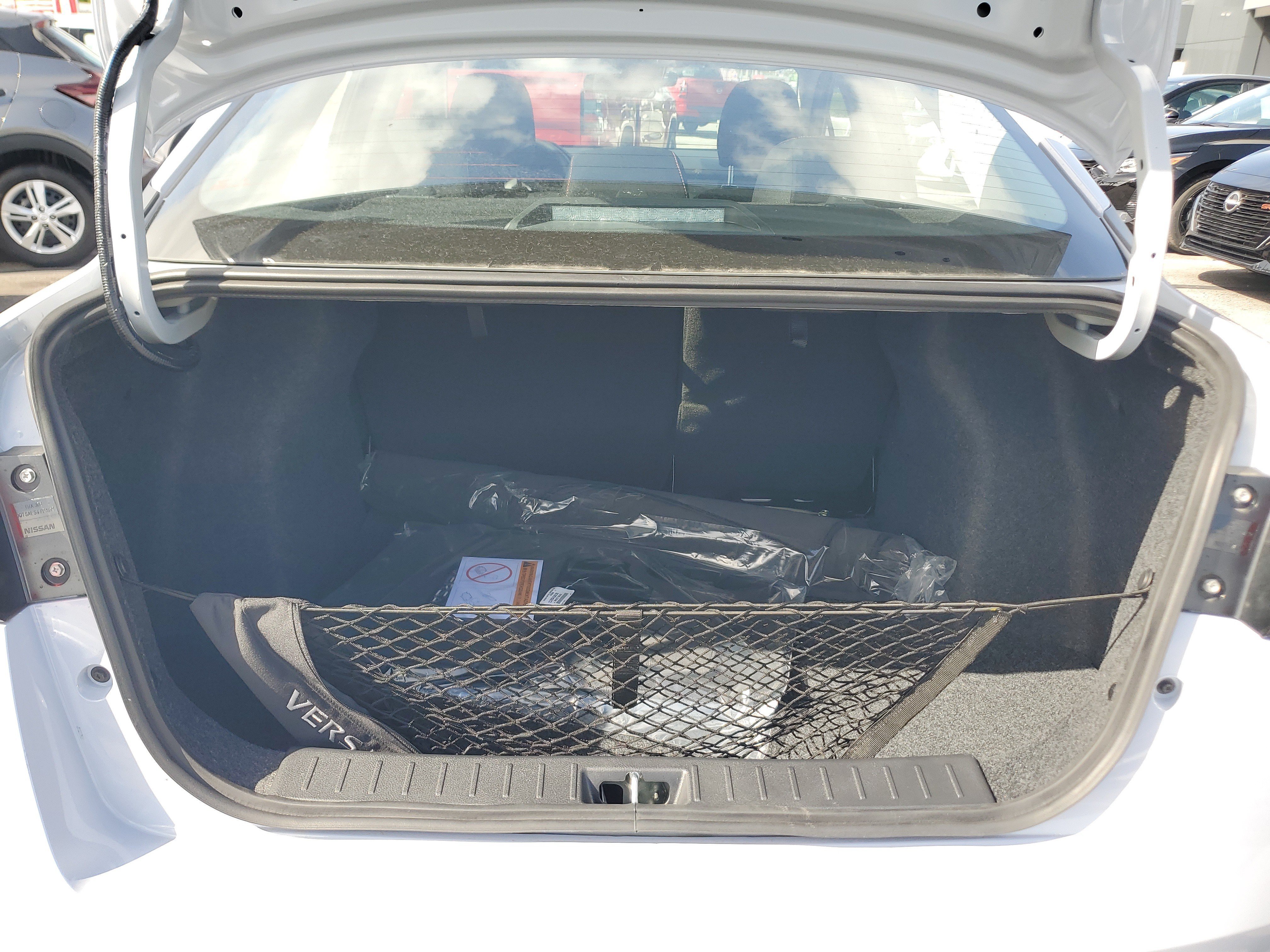 Used 2025 Nissan Versa SR w/ Trunk Package FWD image 24