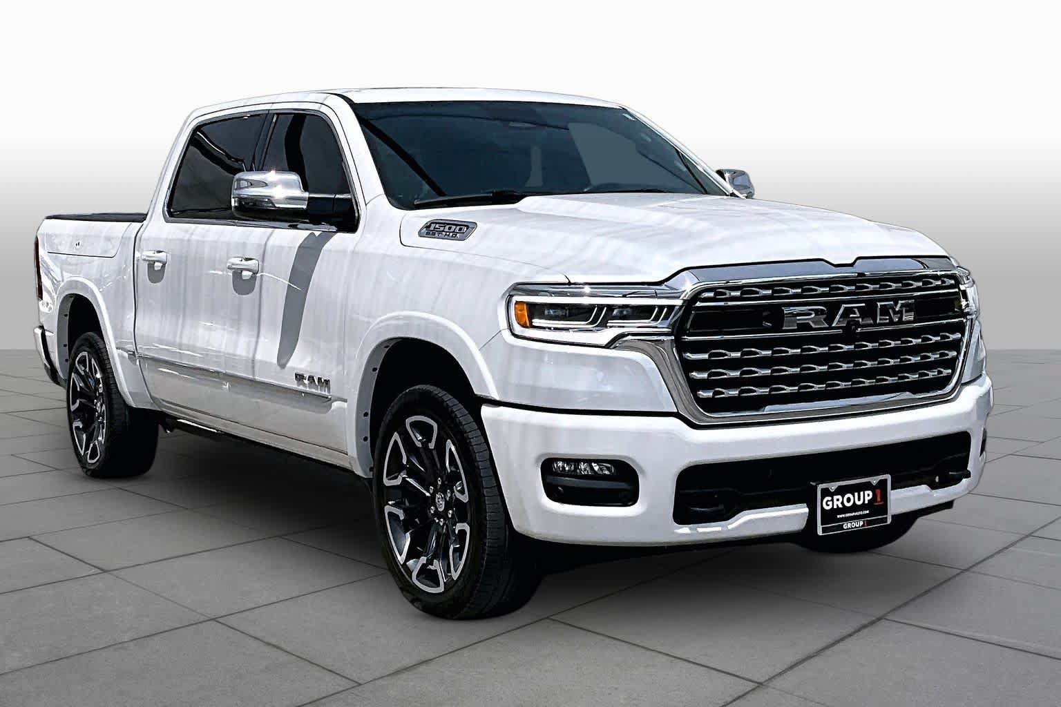 Used 2025 RAM 1500 Limited AWD/4WD image 3