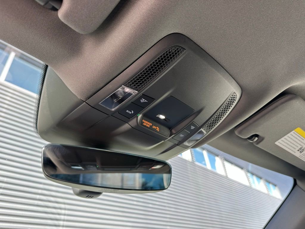 Used 2024 Porsche Taycan 4S image 32