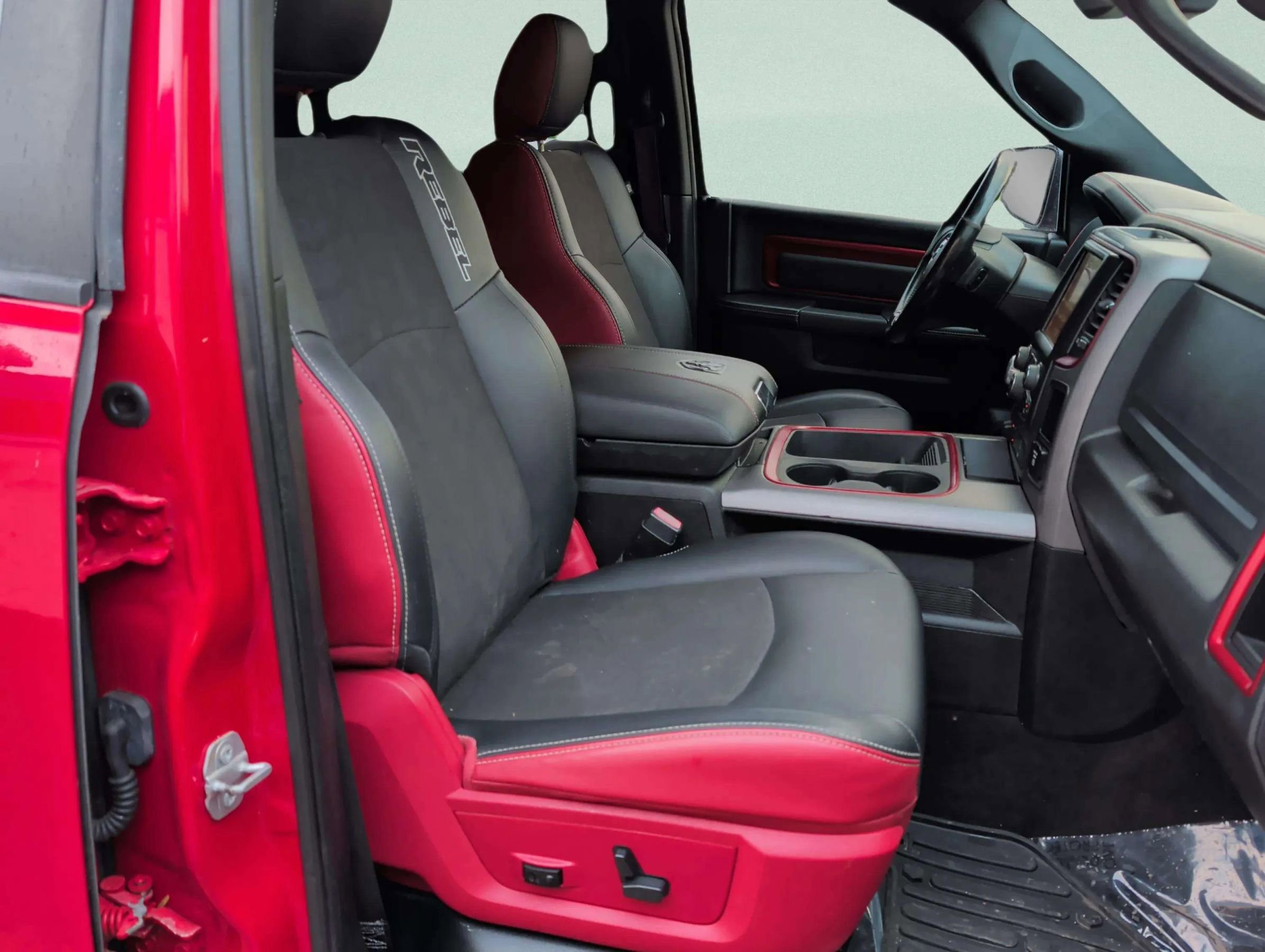 Used 2017 RAM 1500 Rebel w/ Luxury Group AWD/4WD image 23
