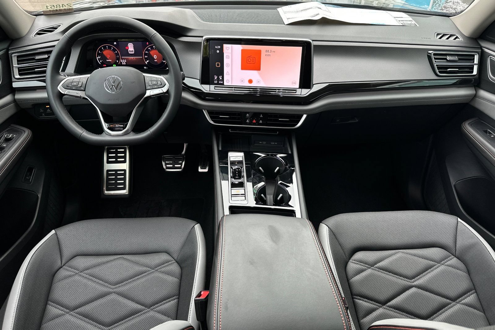 New 2025 Volkswagen Atlas Peak Edition SE AWD/4WD image 13