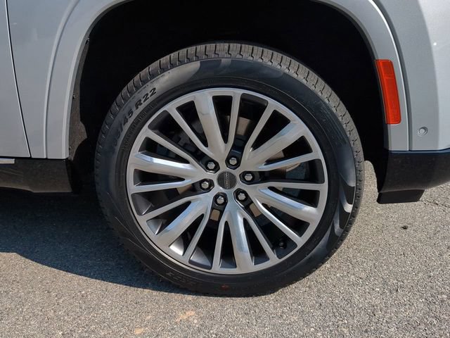New 2023 Jeep Grand Wagoneer Series III AWD/4WD image 12
