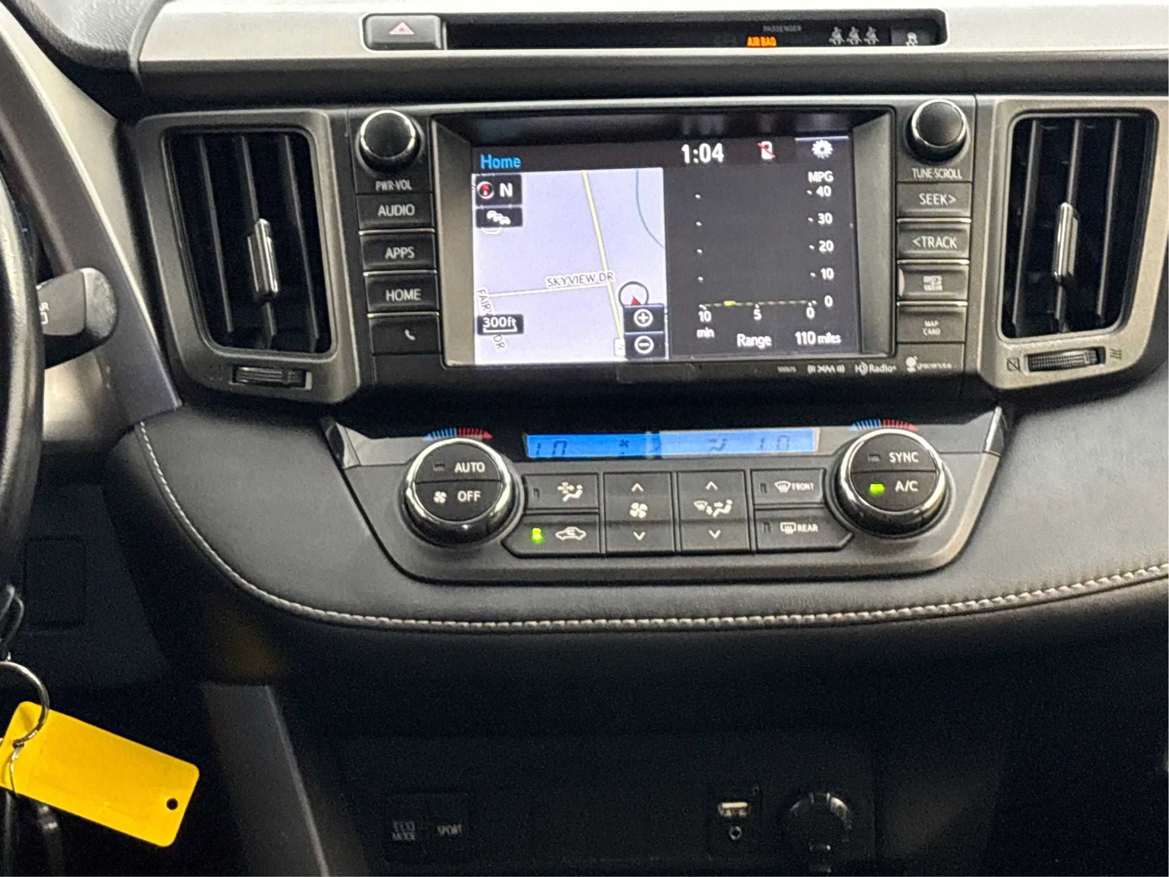 Used 2017 Toyota RAV4 XLE w/ Carpet Mat Package image 19