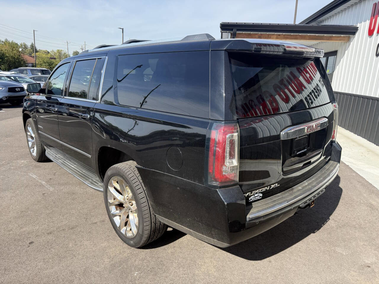 Used 2016 GMC Yukon XL Denali w/ Open Road Package image 14