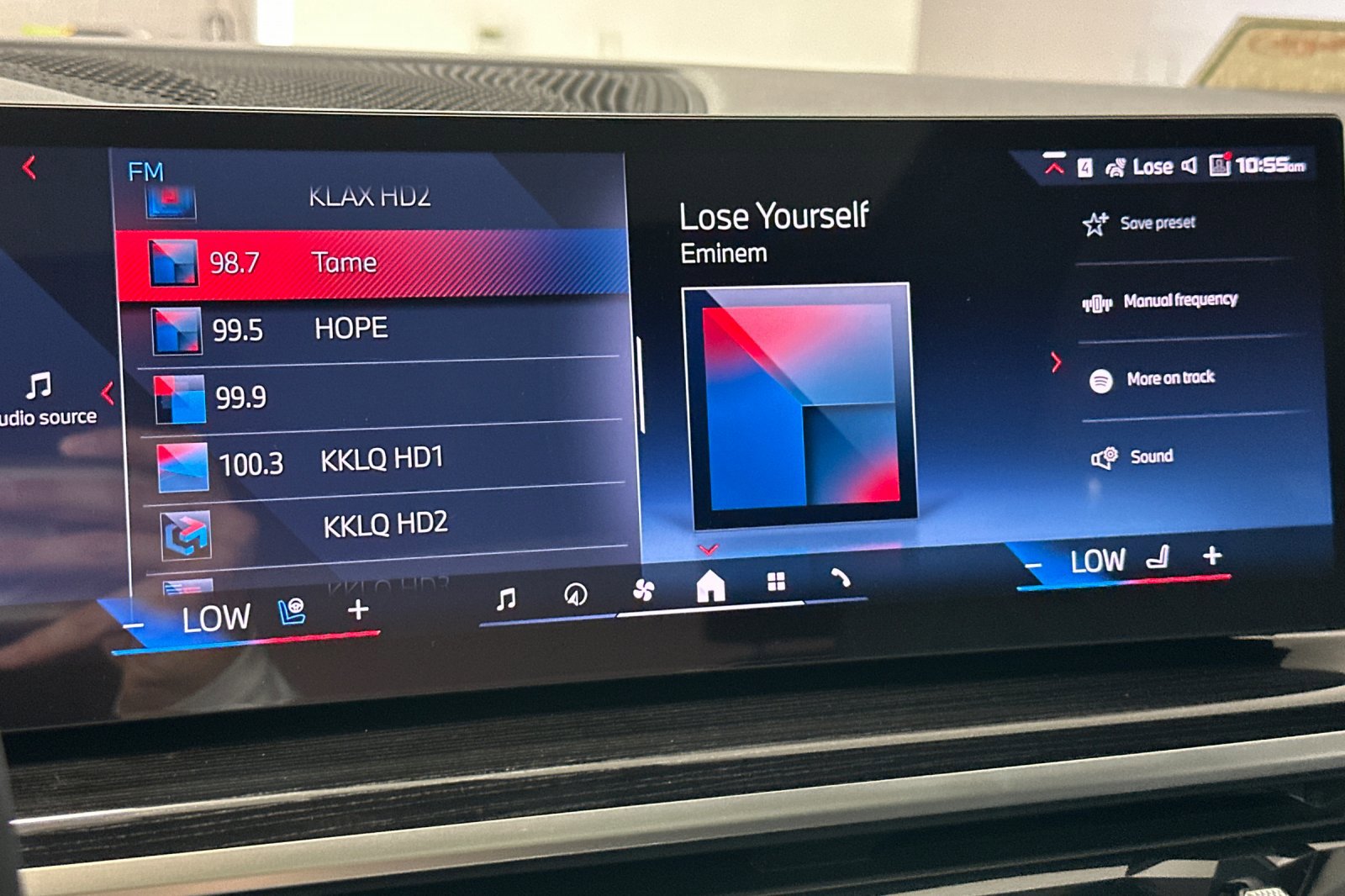 New 2026 BMW X7 M60i image 21