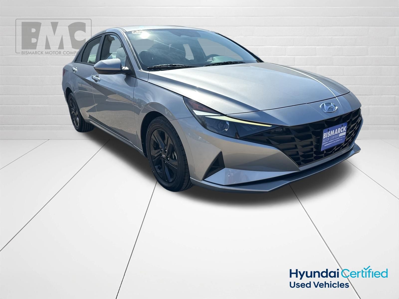 Used 2022 Hyundai Elantra SEL w/ Cargo Package image 2