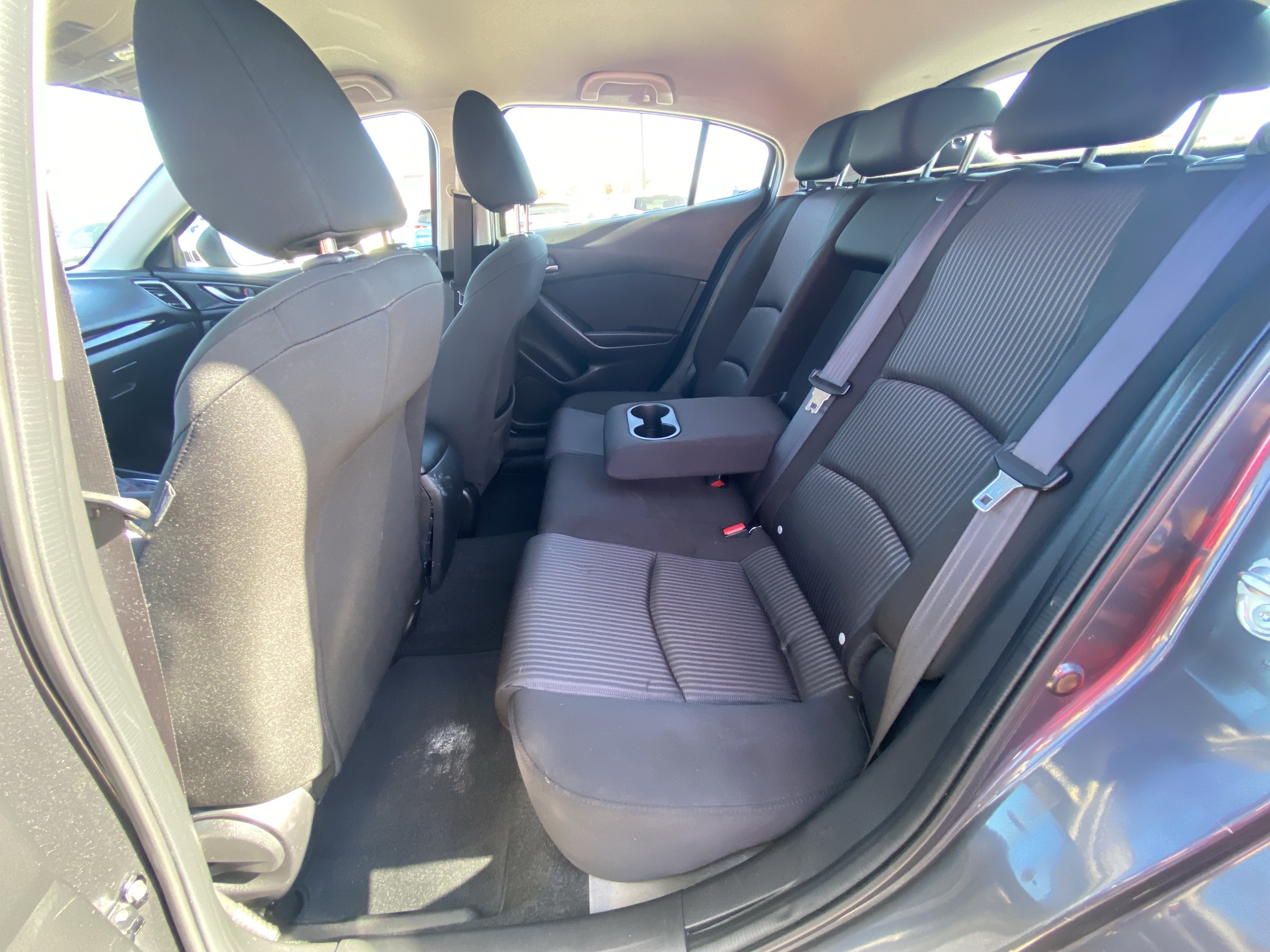 Used 2014 MAZDA MAZDA3 i Touring w/ Technology Package FWD image 6