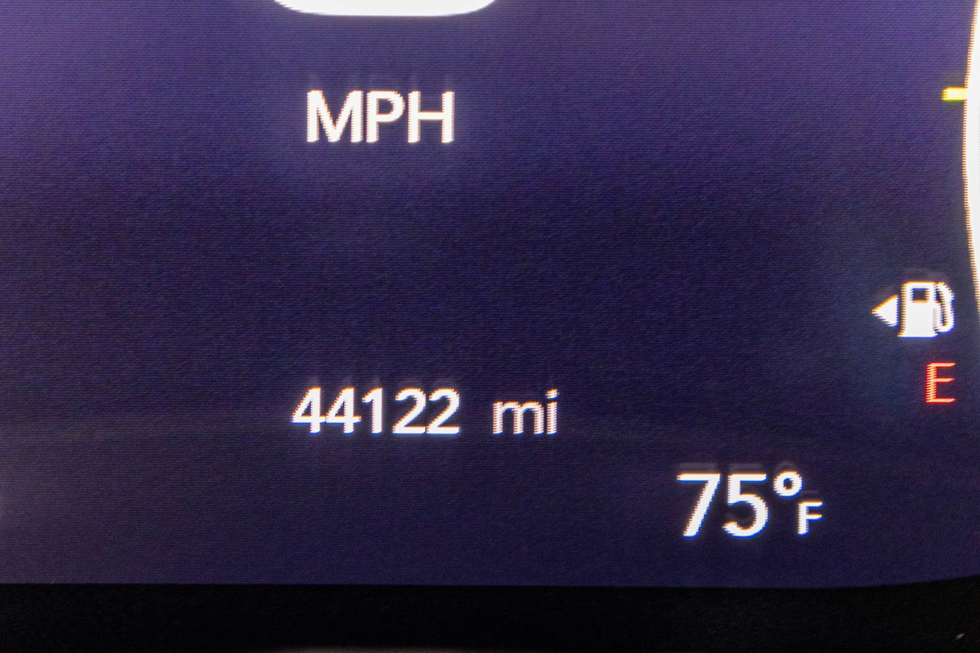 Used 2023 Chrysler Pacifica Touring FWD image 34