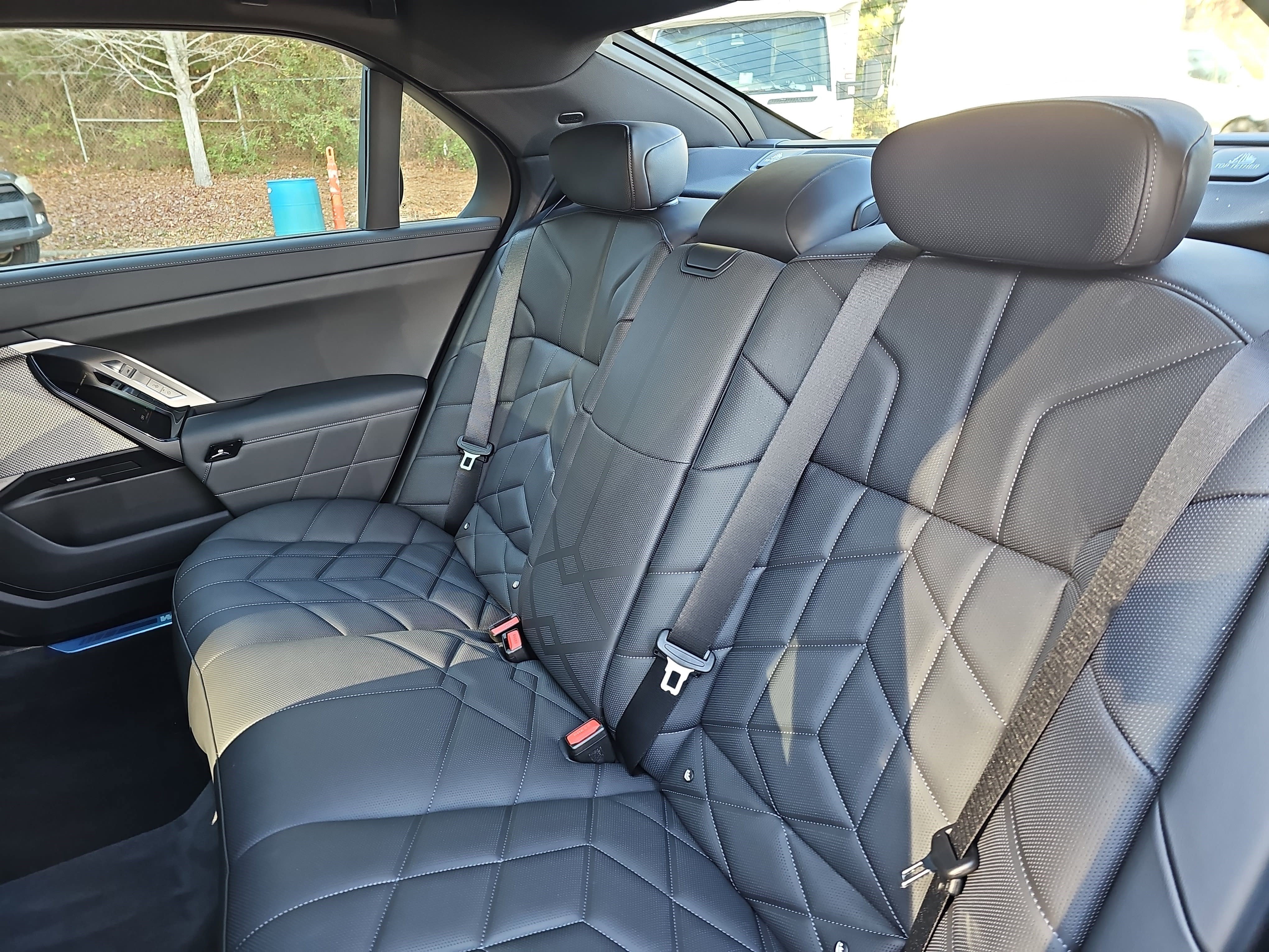 New 2026 BMW 740i image 16