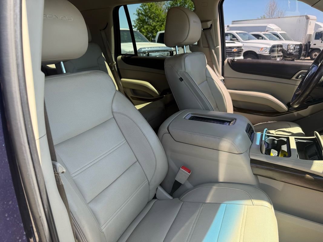 Used 2018 GMC Yukon Denali w/ Enhanced Security Package AWD/4WD image 15