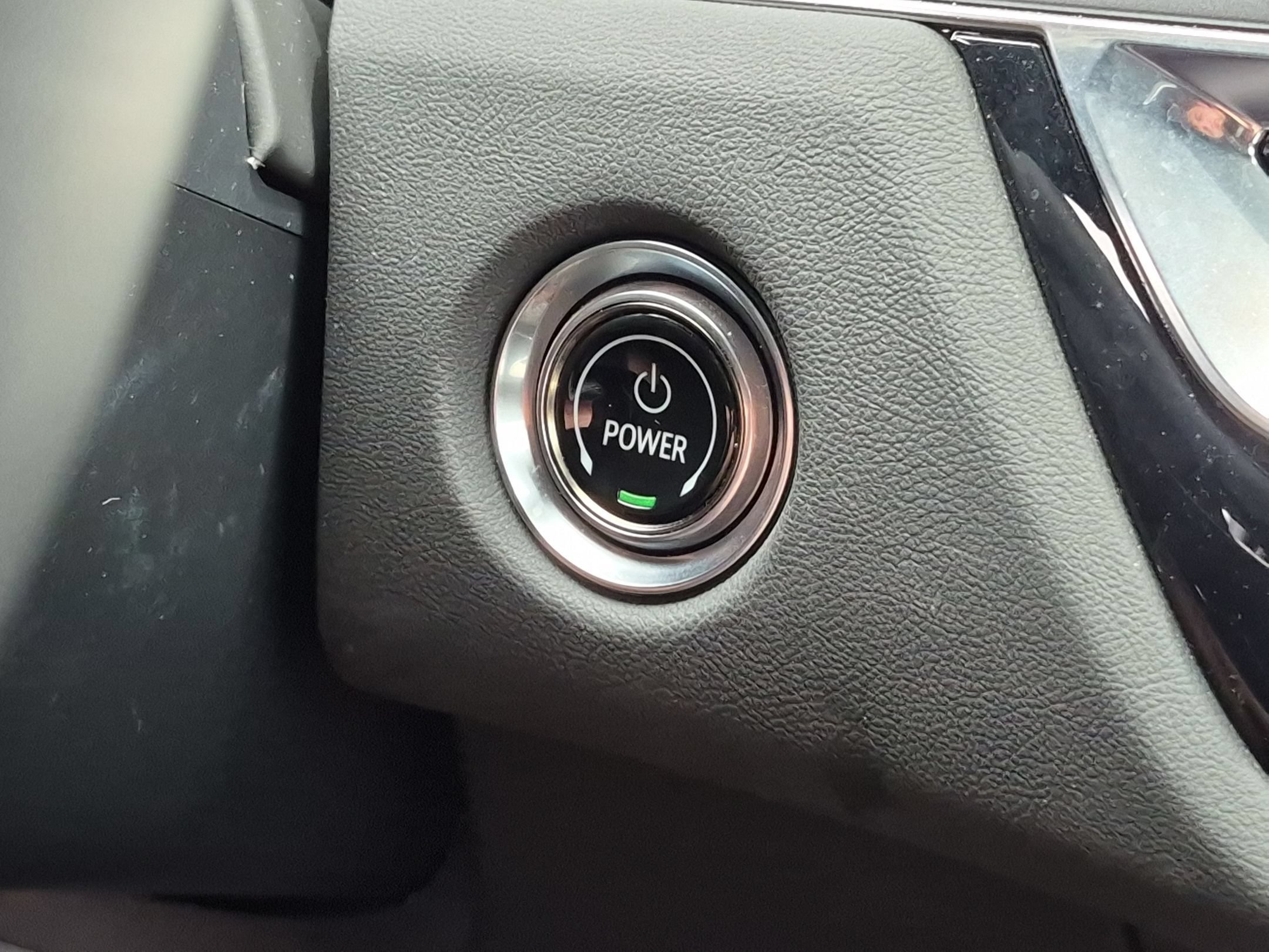 Certified 2024 Cadillac Lyriq Tech RWD image 15
