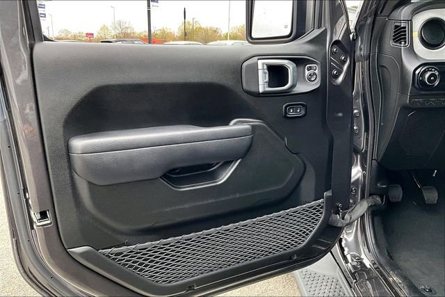 Used 2024 Jeep Wrangler Sport S AWD/4WD image 17