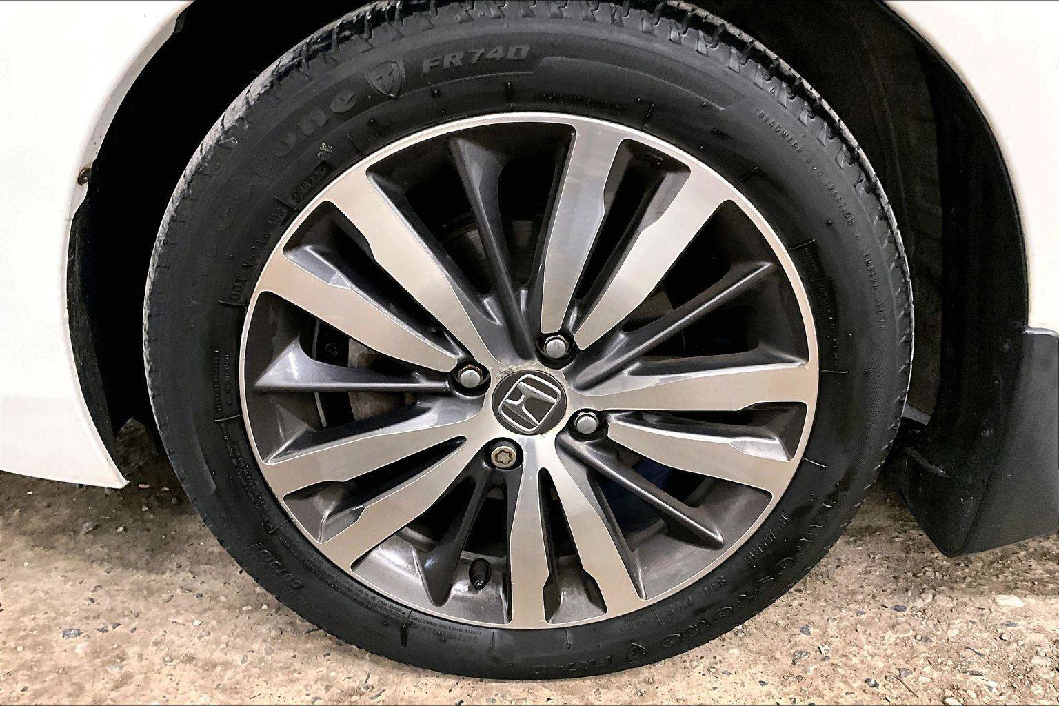 Used 2015 Honda Fit EX image 9