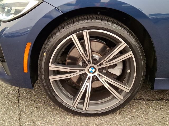 Used 2021 BMW 330i xDrive Sedan w/ Premium Package AWD/4WD image 8