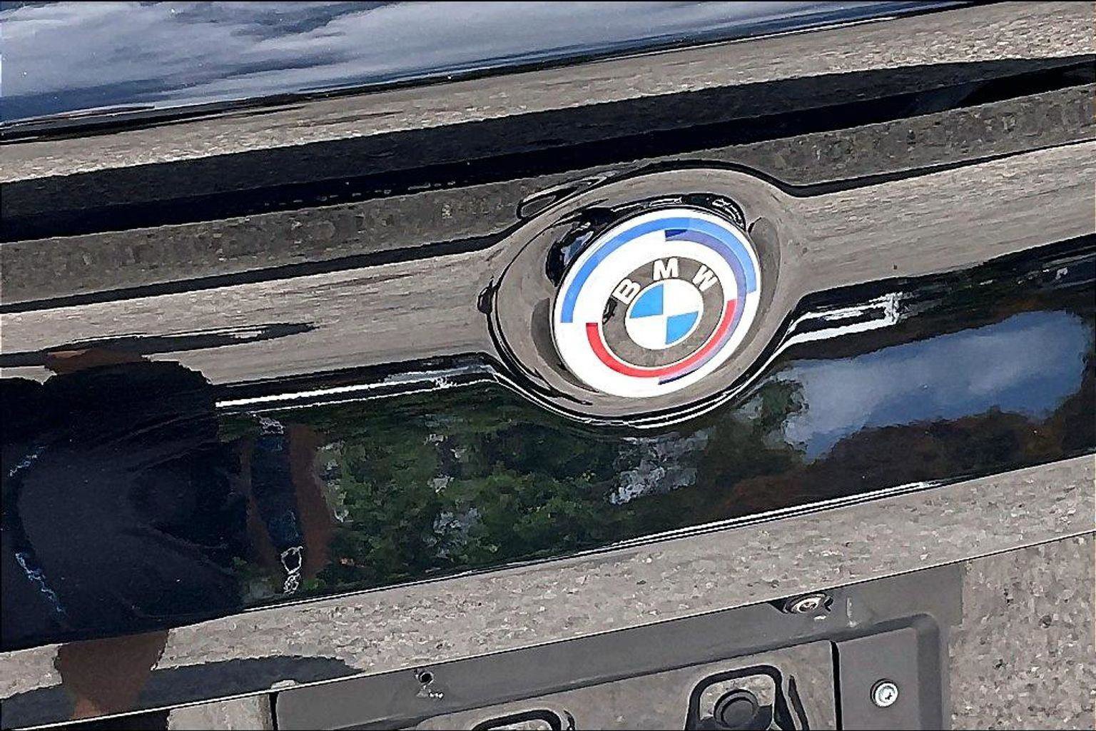 Used 2023 BMW M850i xDrive Coupe w/ M Sport Professional Package AWD/4WD image 21