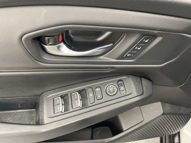 Used 2023 Honda Accord EX-L image 29