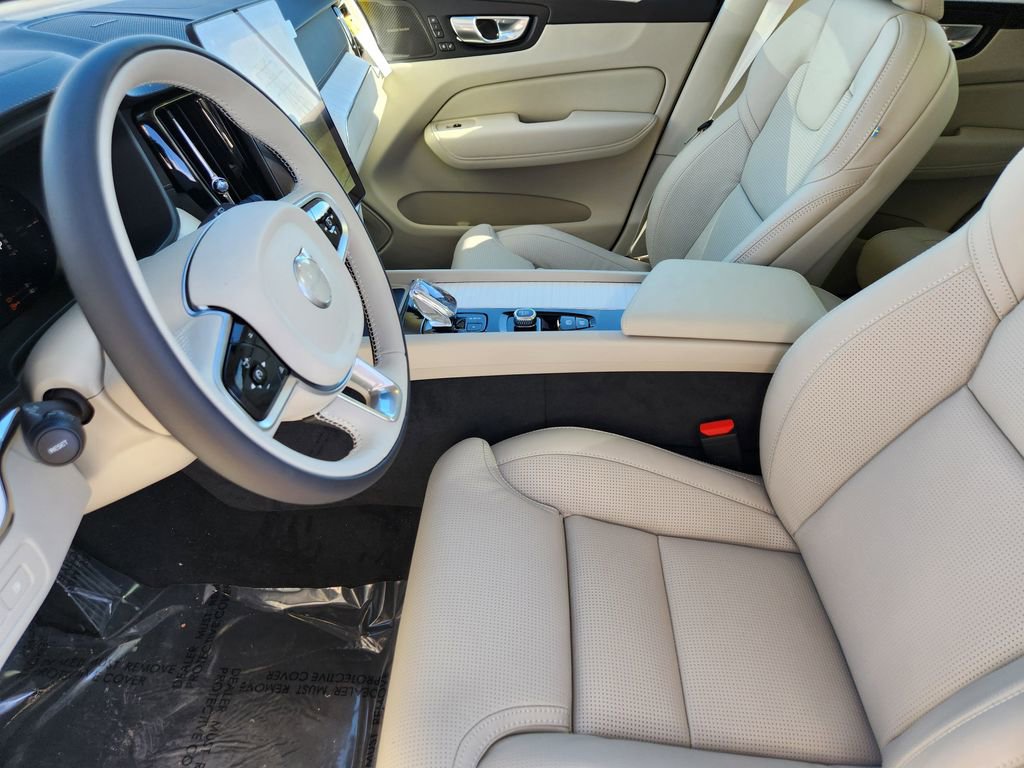 New 2026 Volvo XC60 T8 Ultra w/ Protection Package Premier image 4
