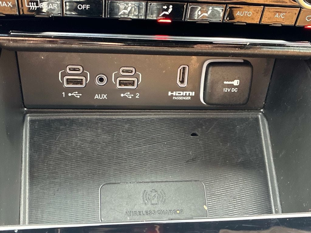 Used 2023 Jeep Grand Cherokee Summit AWD/4WD image 33