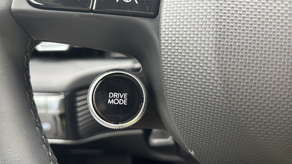 Certified 2025 Hyundai Ioniq 5 SE image 28