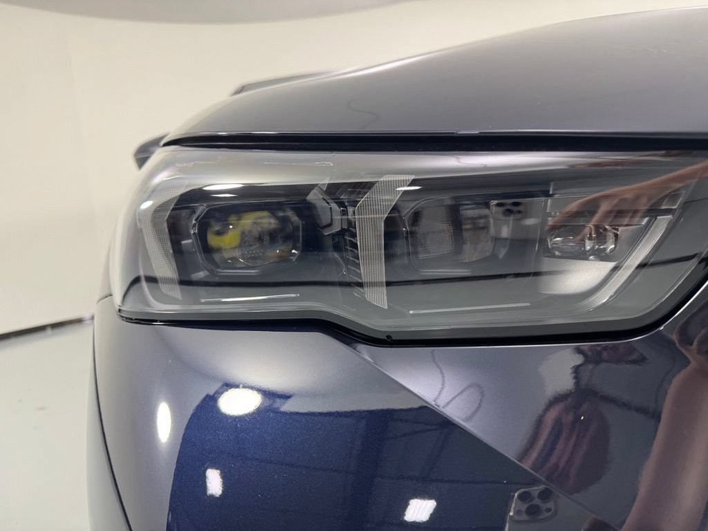 New 2027 BMW 550e xDrive AWD/4WD image 8