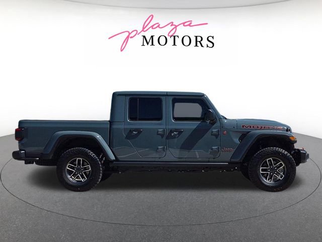 Used 2025 Jeep Gladiator Mojave AWD/4WD image 4