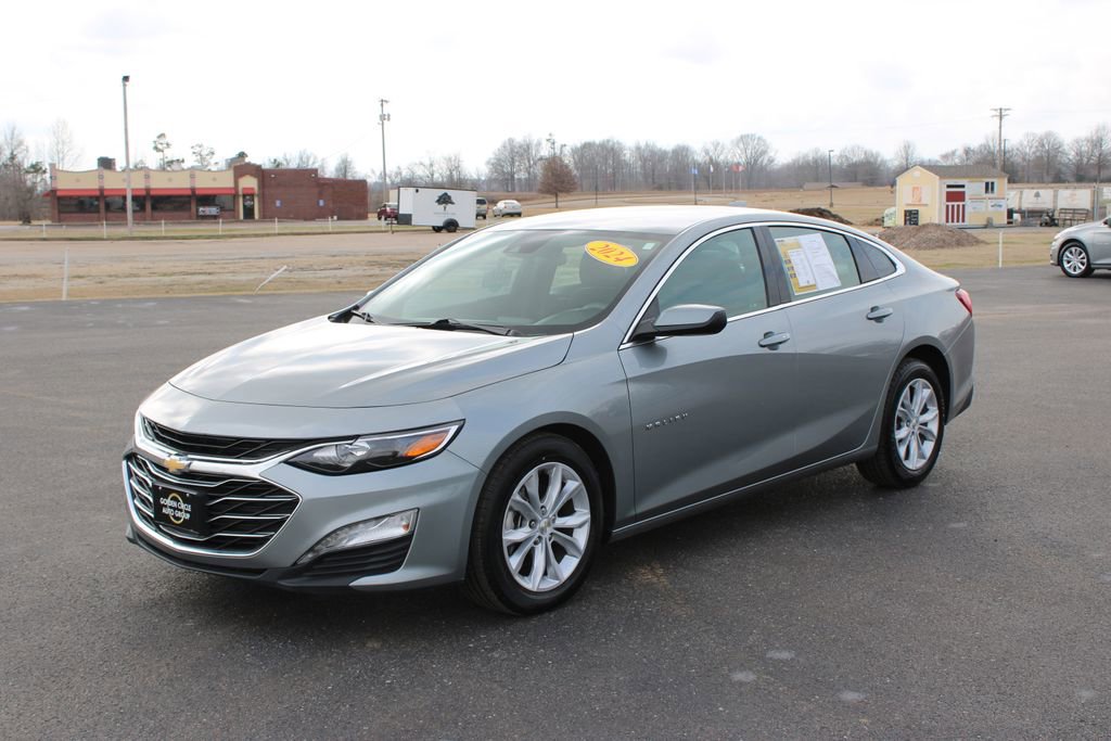 Used 2024 Chevrolet Malibu LT FWD image 3