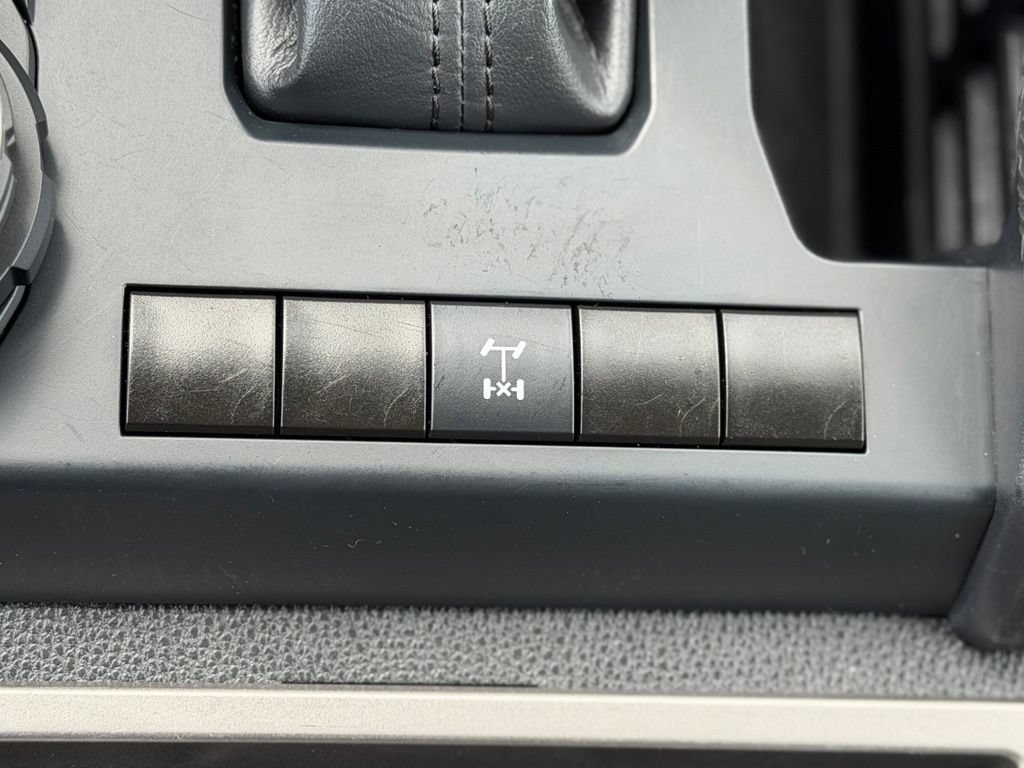 Certified 2024 Toyota Tacoma TRD Off-Road AWD/4WD image 19
