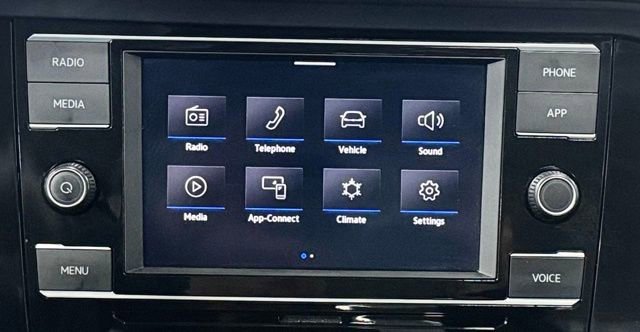 Used 2024 Volkswagen Jetta SE FWD image 16