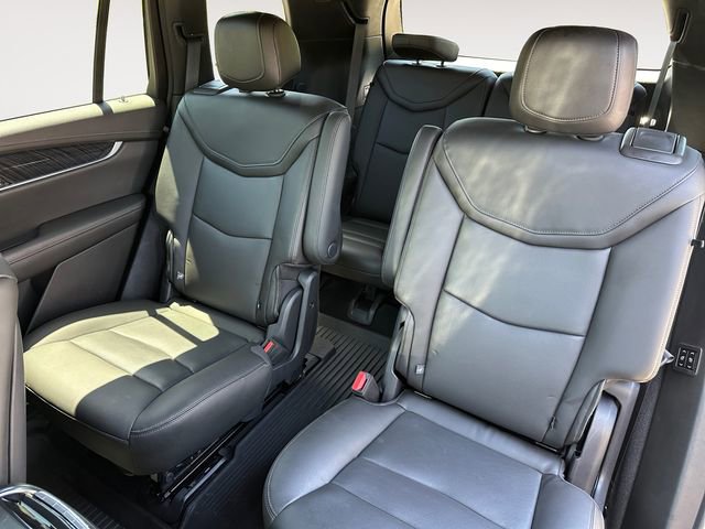 Used 2022 Cadillac XT6 Premium Luxury w/ Technology Package AWD/4WD image 13